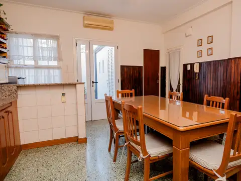 Depto Tipo Casa en Venta 50 años