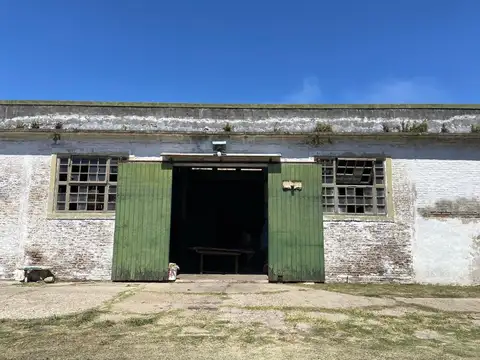 Villa Lujan al 1300