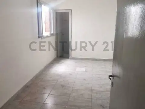 Venta ph 2 ambientes con terraza, Valentin Alsina, Lanús