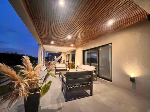 Alquiler, Casa 3 ambientes, San Sebastián, área 7 a la laguna