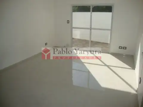 Depto Tipo Casa en Venta en Caseros, USD 82.000