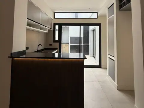 Gral San Martin 500, Piso 1