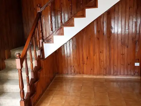 Depto Tipo Casa en Alquiler en Ramos Mejia Sur, $ 950.000