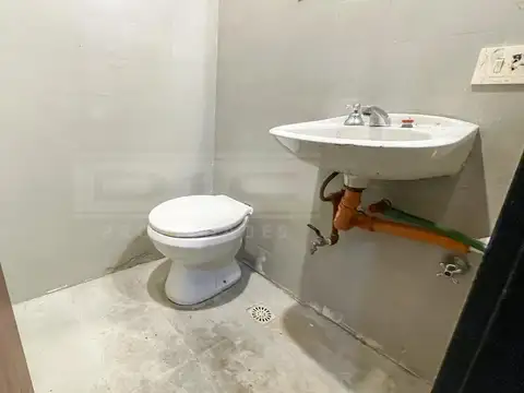 Local en Alquiler en Olivos Vias/Maipu, $ 900.000