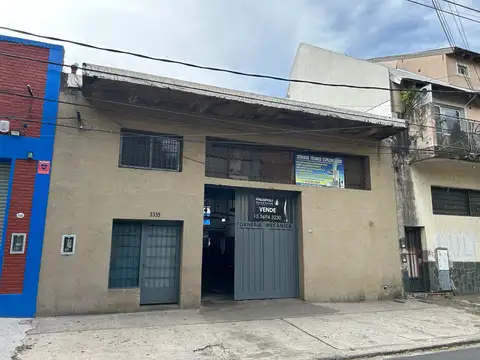 Depósito - Galpón   en  Olivos -Vicente Lopez -  Cerca de Panamericana - Cubierta de Hº Aº