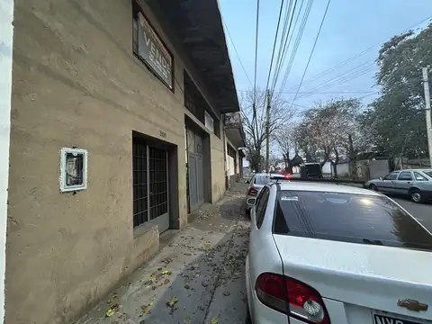 Galpon en Venta 10  mts Frente