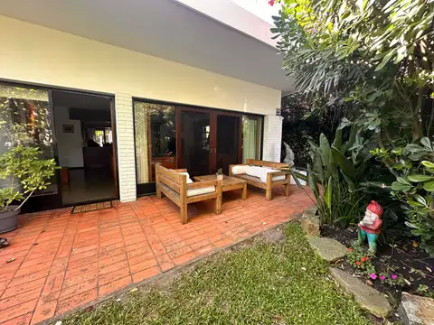 Casa en alquiler anual -Playa Mansa