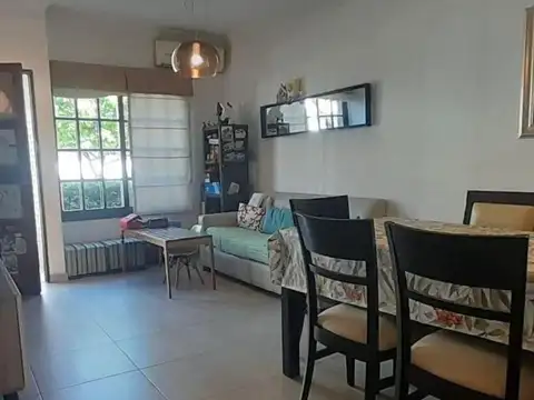 Depto Tipo Casa en Venta de 2 dormitorios