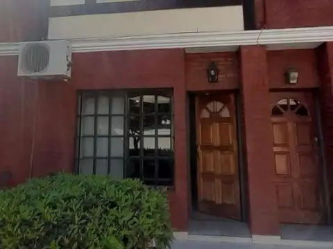 Depto Tipo Casa en Venta con 1 cocheras