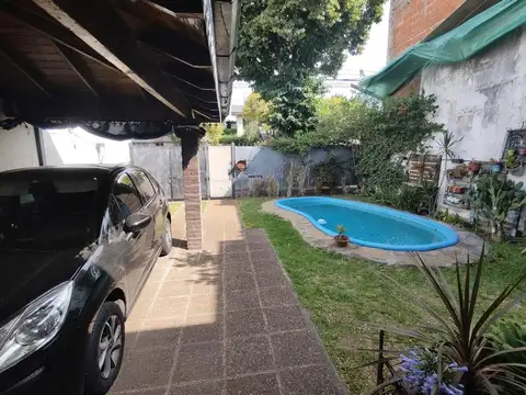VENTA CASA SAN ISIDRO LUMINOSA