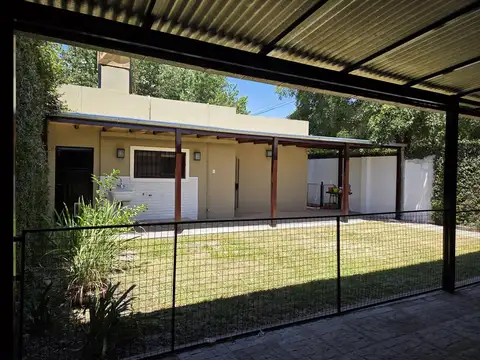 Casa en Alquiler en Hurlingham, $ 900.000