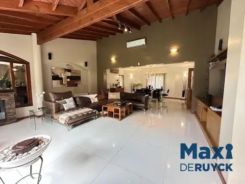 Casa en Venta al Noroeste