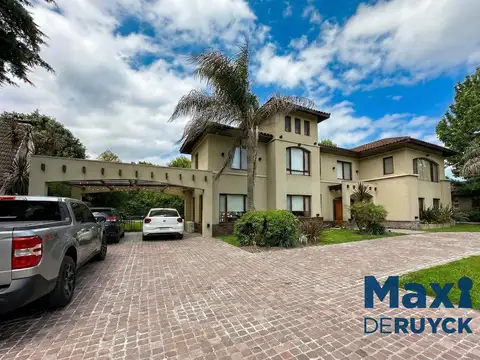 Casa en Venta de 5 dormitorios