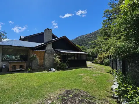 Depto Tipo Casa 6 ambientes con 2 baños