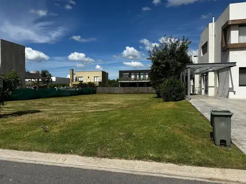 Lote en Venta Lagoon Pilar