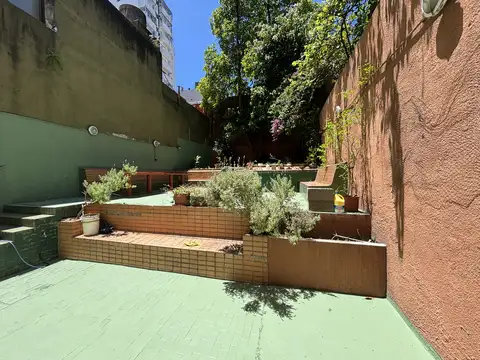 Alberti 800, Piso pb