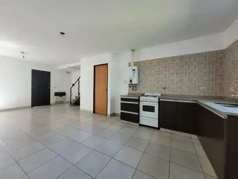 Depto Tipo Casa en Venta 14 años