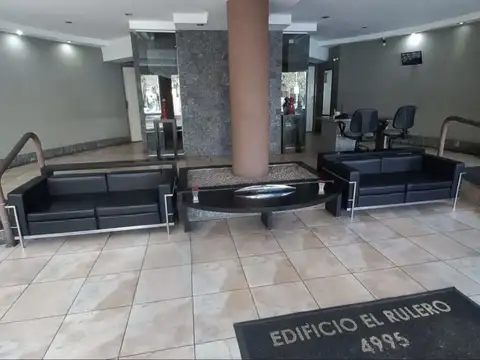 Depto alquiler Caseros Centro 3 amb a 200 mts. estación, muy luminososo Excelente ubicación