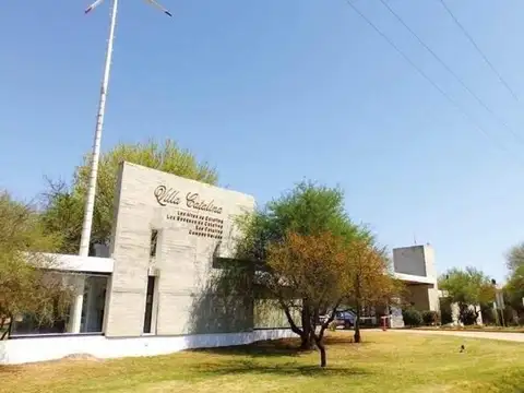 Terreno en Venta en Villa Catalina, USD 31.000
