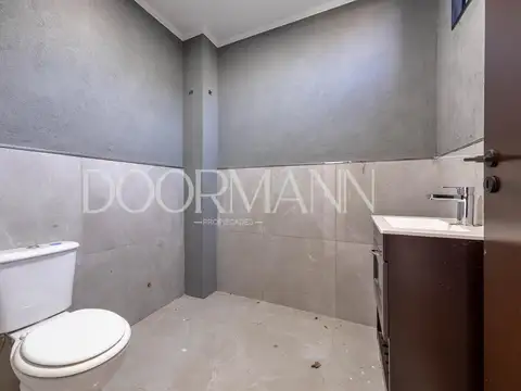 Local en Alquiler en Benavidez, USD 2.800
