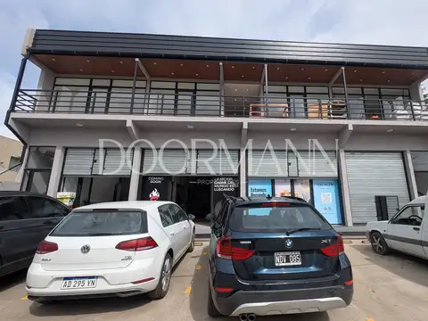 Local en Alquiler en Benavidez, USD 2.800