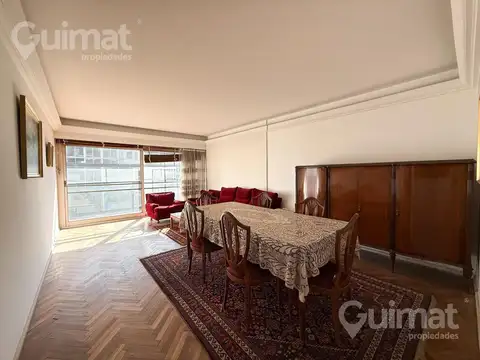 Piso de 4 ambientes mas dependencia 121 metros cuadrados con cochera cubierta - Balvanera