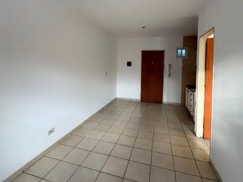 Vera Mujica 600, Piso 1