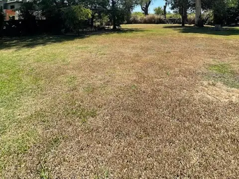 Excelente Lote En Barrio Los Potrillos