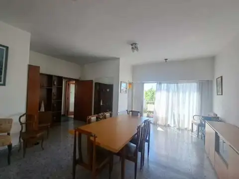 Casa en Venta en Quilmes Oeste, USD 155.000