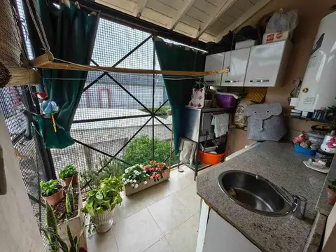 Departamento 4 ambientes con 2 baños