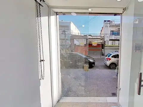 Av La Plata 3500