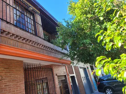 CASA 3 AMBIENTES VENTA PARQUE CHACABUCO