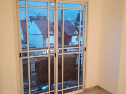 Departamento en Alquiler en Ramos Mejía, $ 750.000