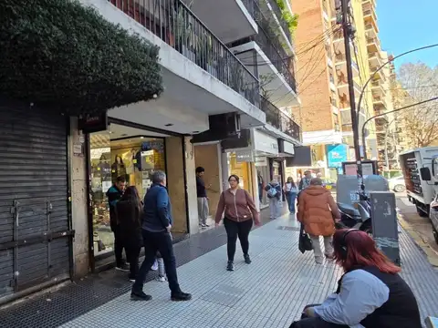 Local en Alquiler en Recoleta, $ 5.000.000