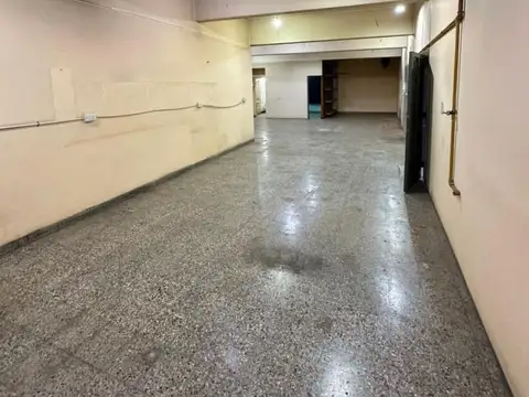 Galpon en Alquiler en Villa Luzuriaga, $ 980.000