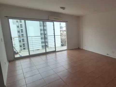 Departamento de 1 ambiente con balcon