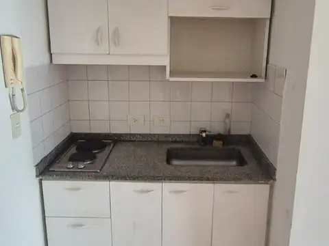 Departamento en Alquiler en Monserrat, $ 500.000