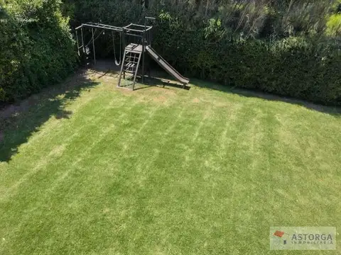 Excelente casa en San Carlos C.C  ubicada en cul de sac central, llena de luz y sol