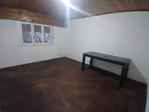 Depto Tipo Casa en Alquiler de 2 dormitorios