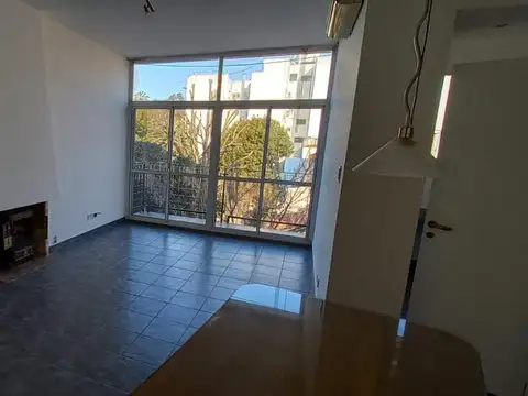 Departamento - Olivos-Vias/Maipu