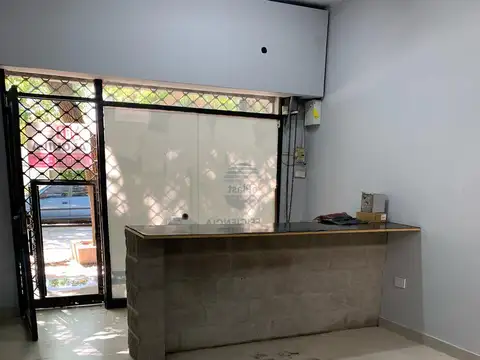 Local en Alquiler en Obligado, $ 450.000