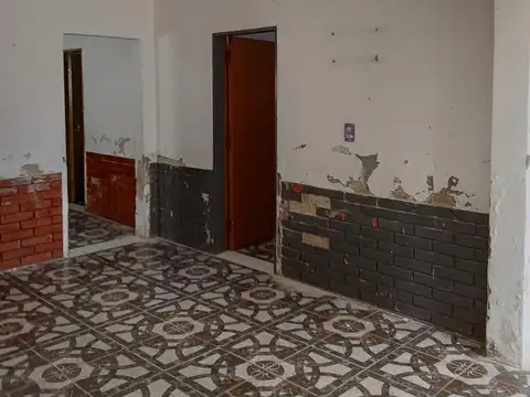 Casa en Venta con 4 cocheras