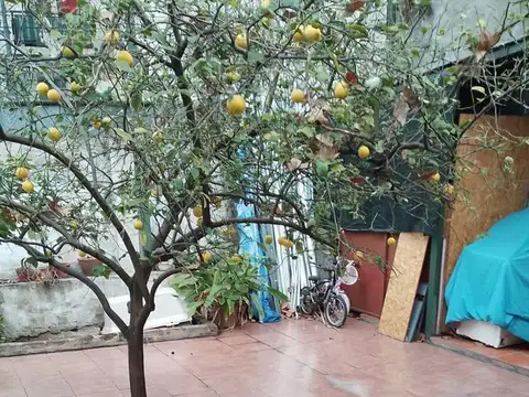 Casa lote ppio. en esquina-2 patios grandes