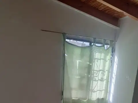 Casa en Alquiler con 1 cochera