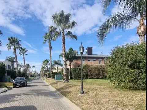 Terreno en  Venta en Miraflores Funes Hillls