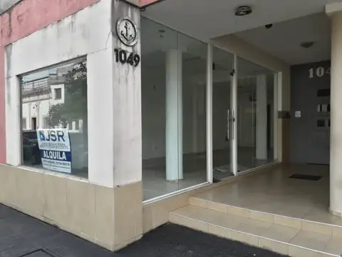 LOCALES - A LA CALLE - CORRIENTES