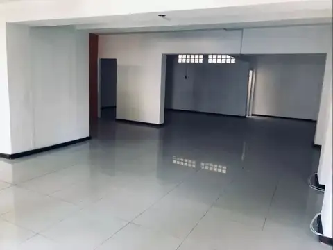 Local en Alquiler 25 años