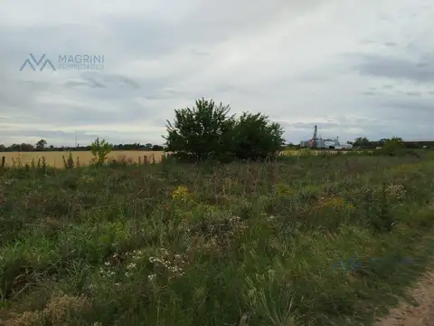 Campo 2 ha con galpón, silos y oficina en Ruta 32 y Bv. Acevedo, Pergamino