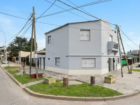 VENTA PH DE 2 AMBIENTES SITO EN MONTE CHINGOLO