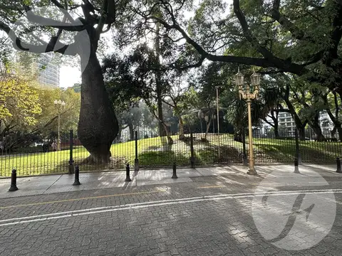 Oportunidad única - Depósito de 600 m²   departamento en Santa Fe y Montevideo a solo U$S 800/m²